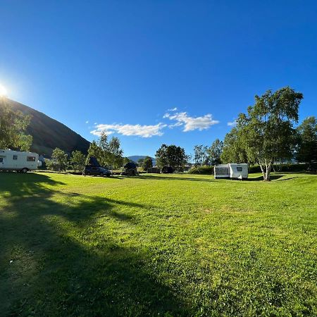 Myklebostad  Vistdal Camping מראה חיצוני תמונה