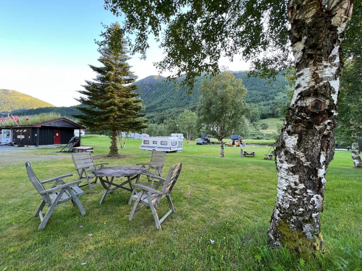 Myklebostad  Vistdal Camping מראה חיצוני תמונה