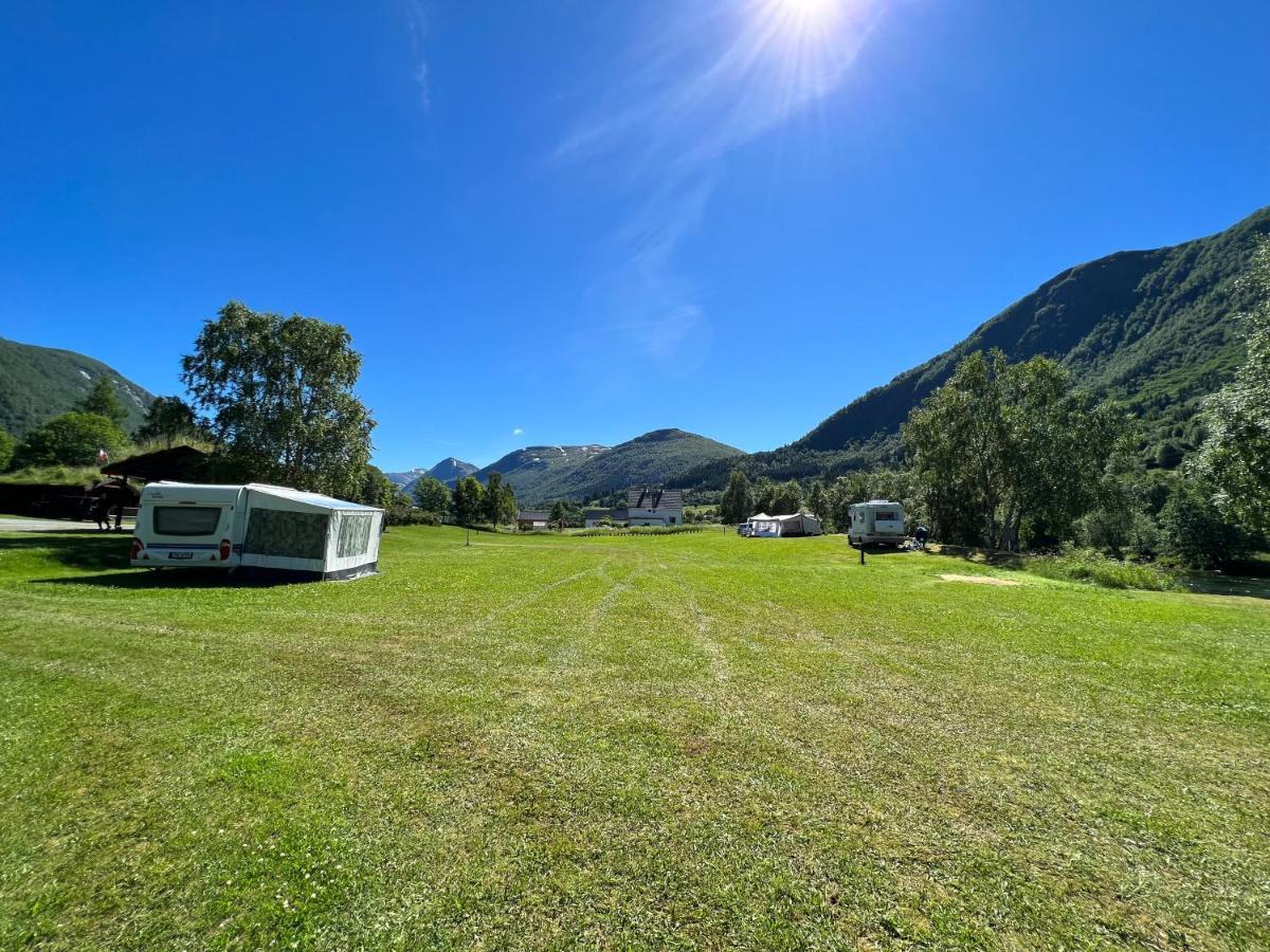 Myklebostad  Vistdal Camping מראה חיצוני תמונה